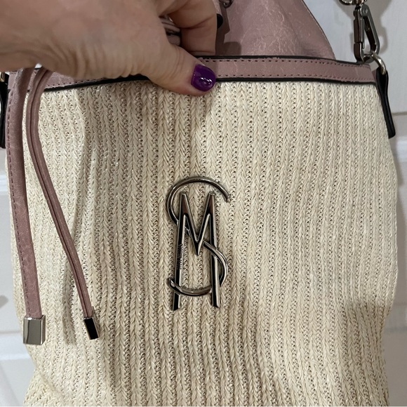 Steve Madden beige and rose color purse with adjustable aztec strap. - Picture 3 of 13
